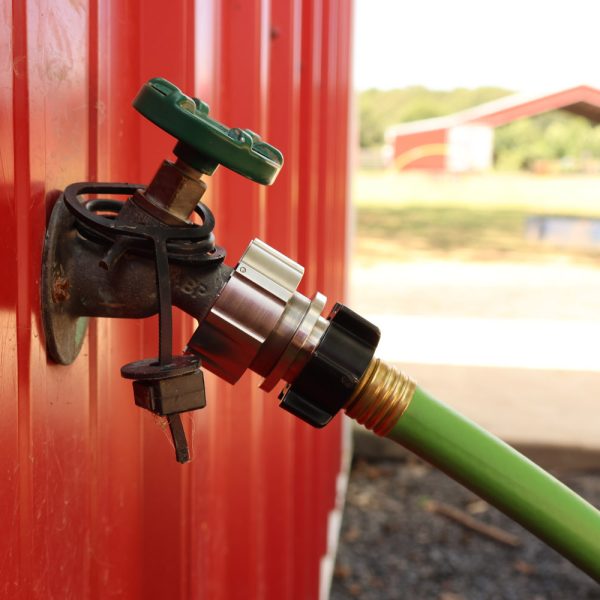 Hose Shark connector resisting kinked hose stress